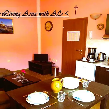 House White Stone Split Appartement *