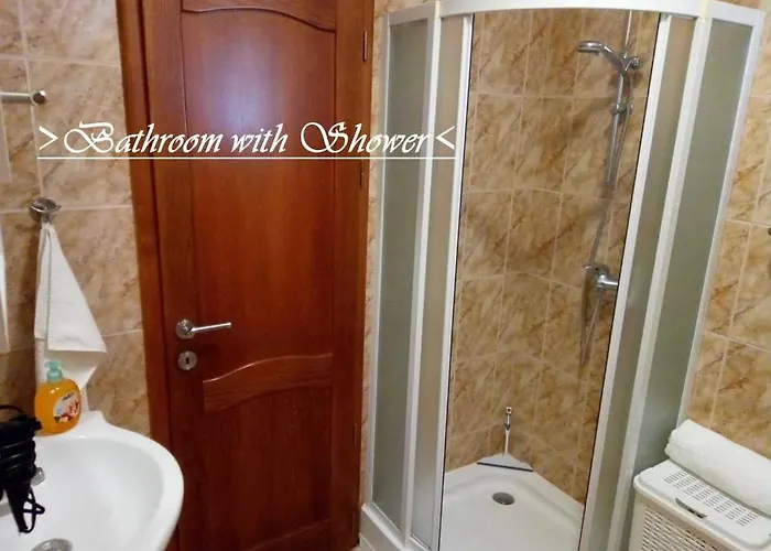 House White Stone Split Podstrana