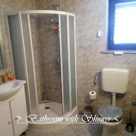 House White Stone Split Podstrana