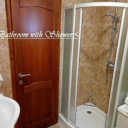 House White Stone Split Podstrana