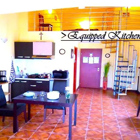 House White Stone Split