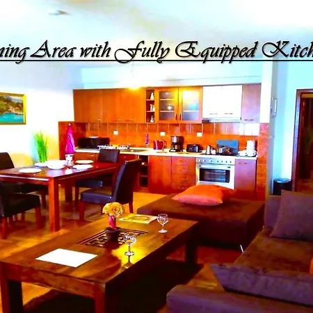 House White Stone Split Apartman Podstrana