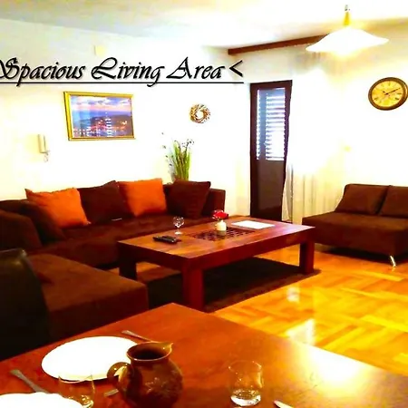 House White Stone Split * Podstrana