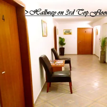 House White Stone Split Podstrana