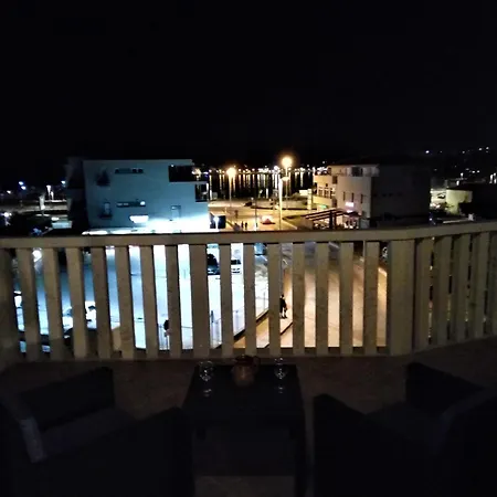 House White Stone Split Apartment Podstrana