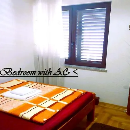 Apartment House White Stone Split Podstrana